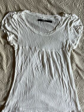 Zebra White Short Sleeve Scoop Neck Tee